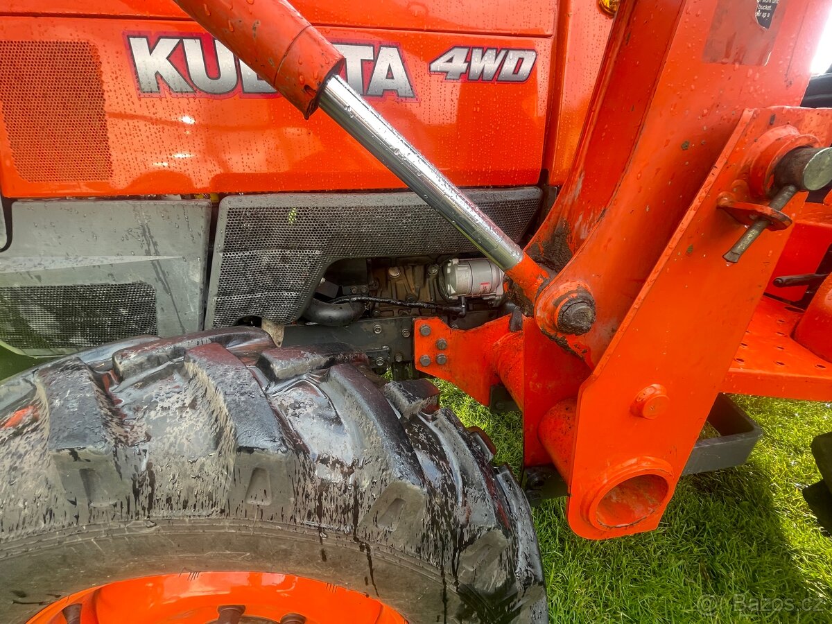 Kubota L 3200 - 9