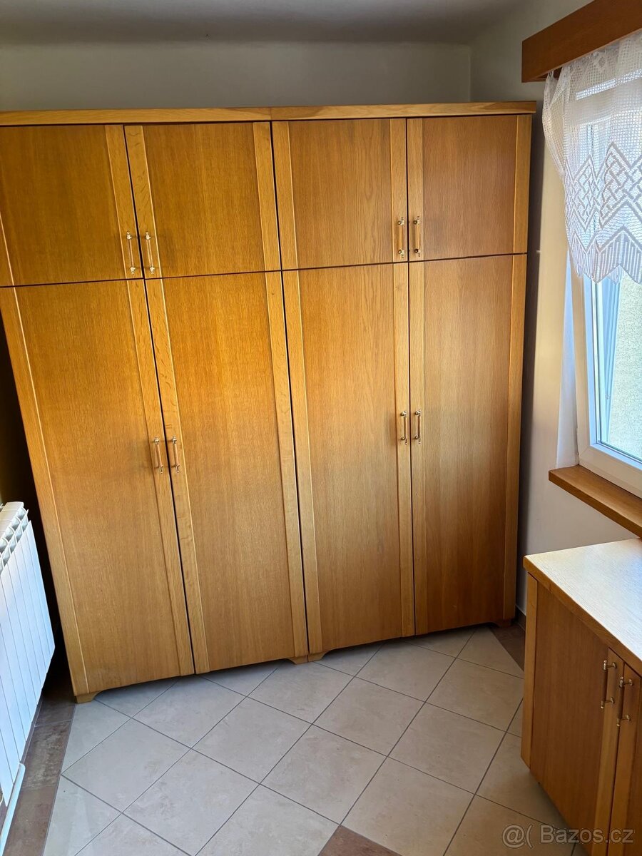 RD Poličná, 2 byty, garáž+krytý bazén, zahrada - 9