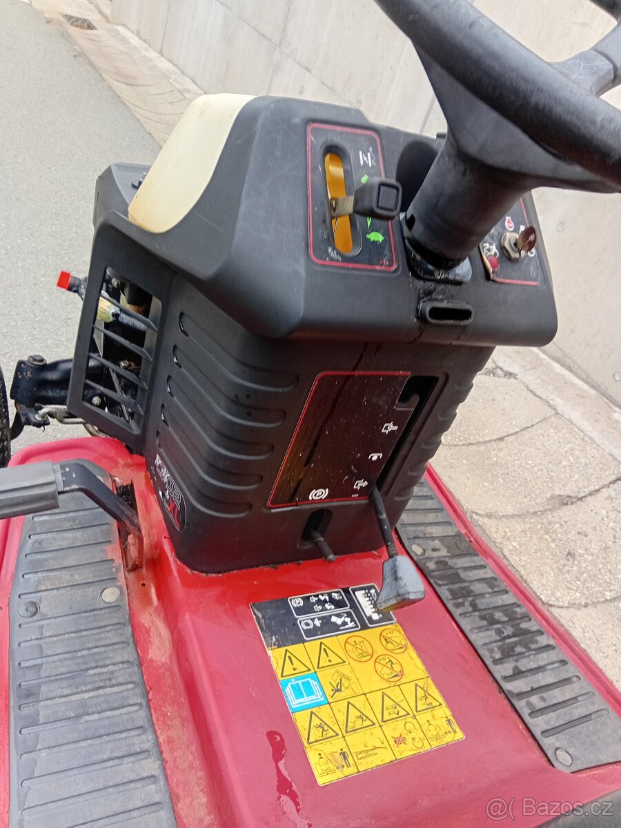 Prodám zahradní traktor Toro 13Hp - 9