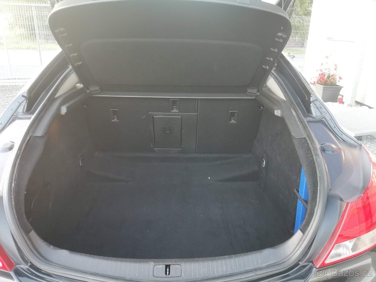 Opel Insignia 2.0 CDTi - 9