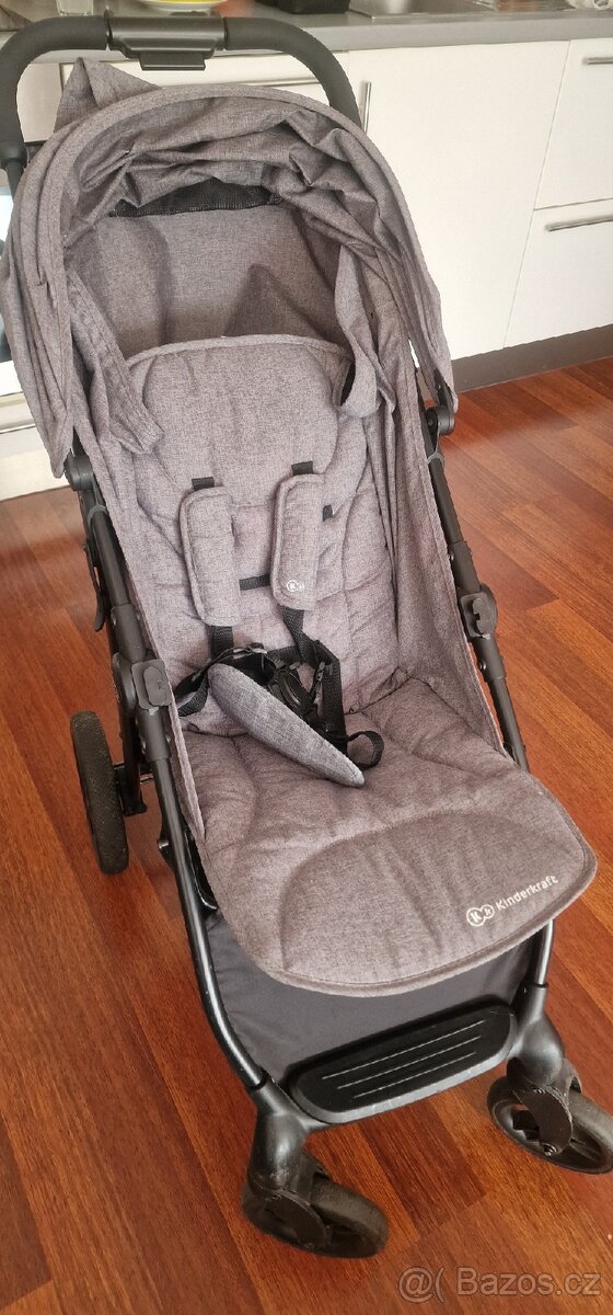 Kindercraft kočárek - 9