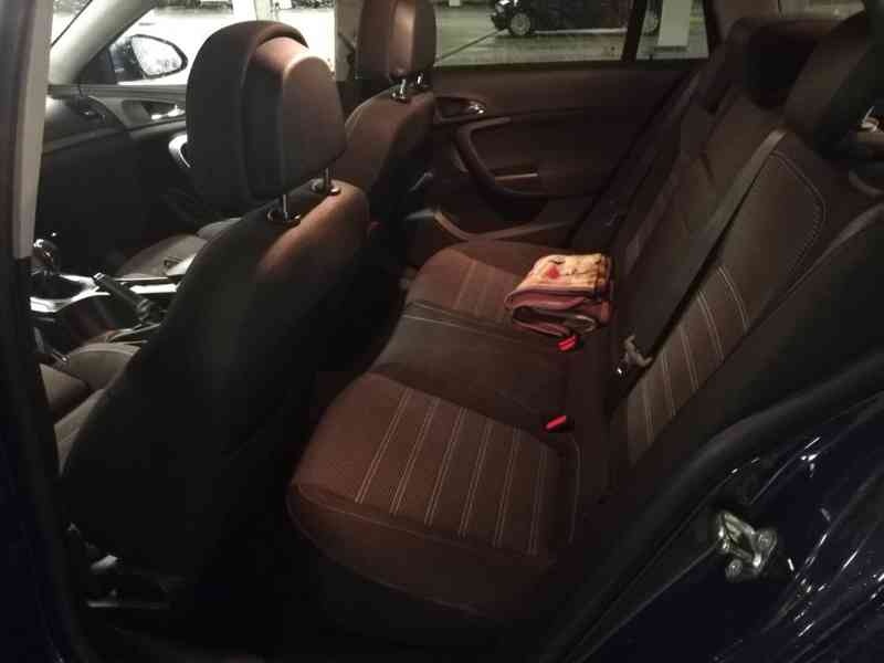 Opel Insignia 2.0CDTi - 9