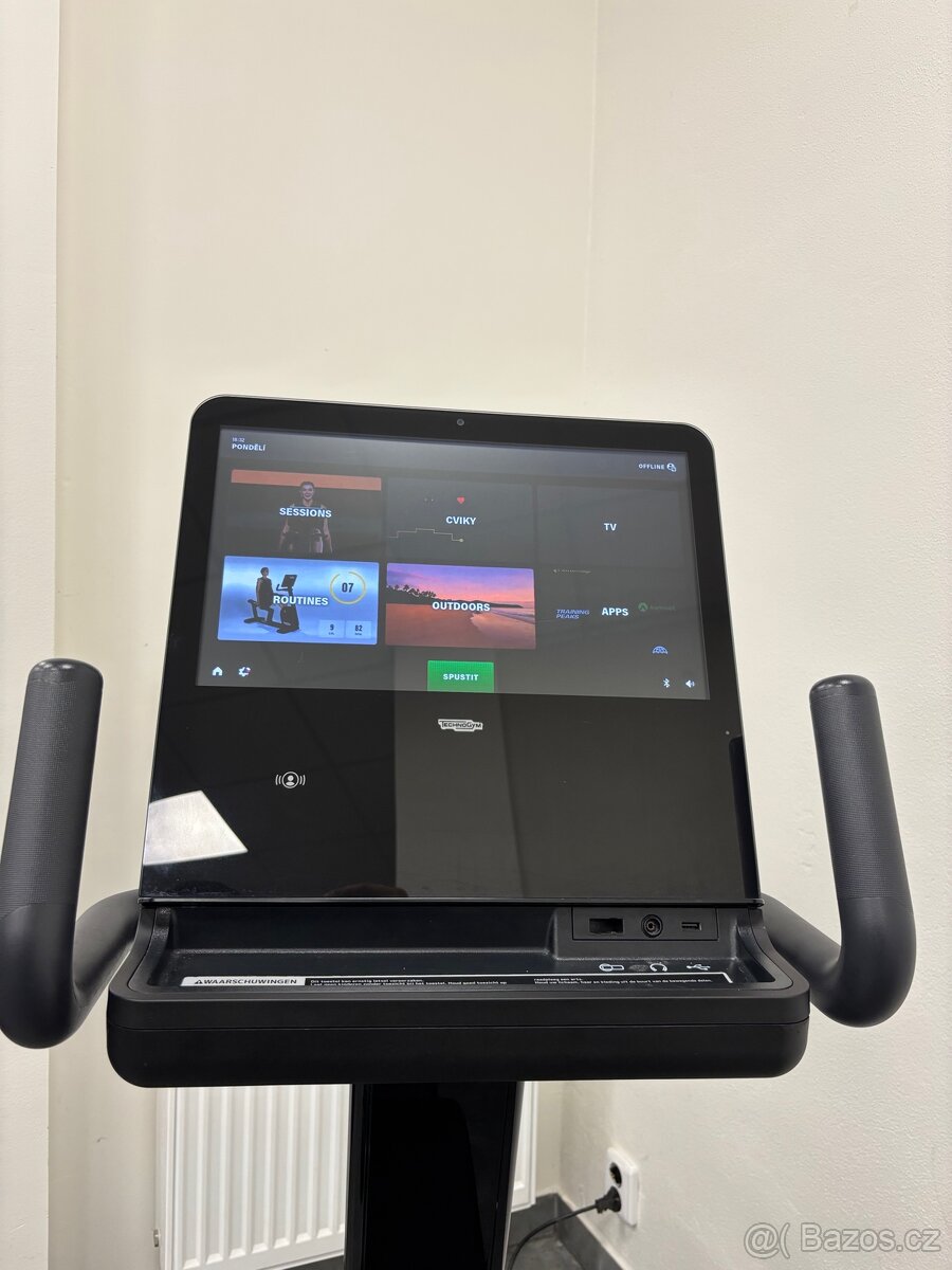 Technogym Artis unity 3 LIVE - kolo s opeřkou - 9