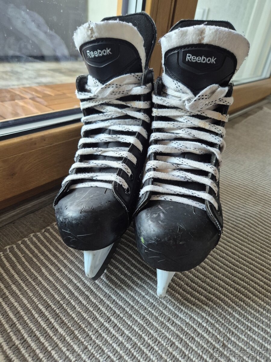 Lední brusle Reebok vel.33 - 9