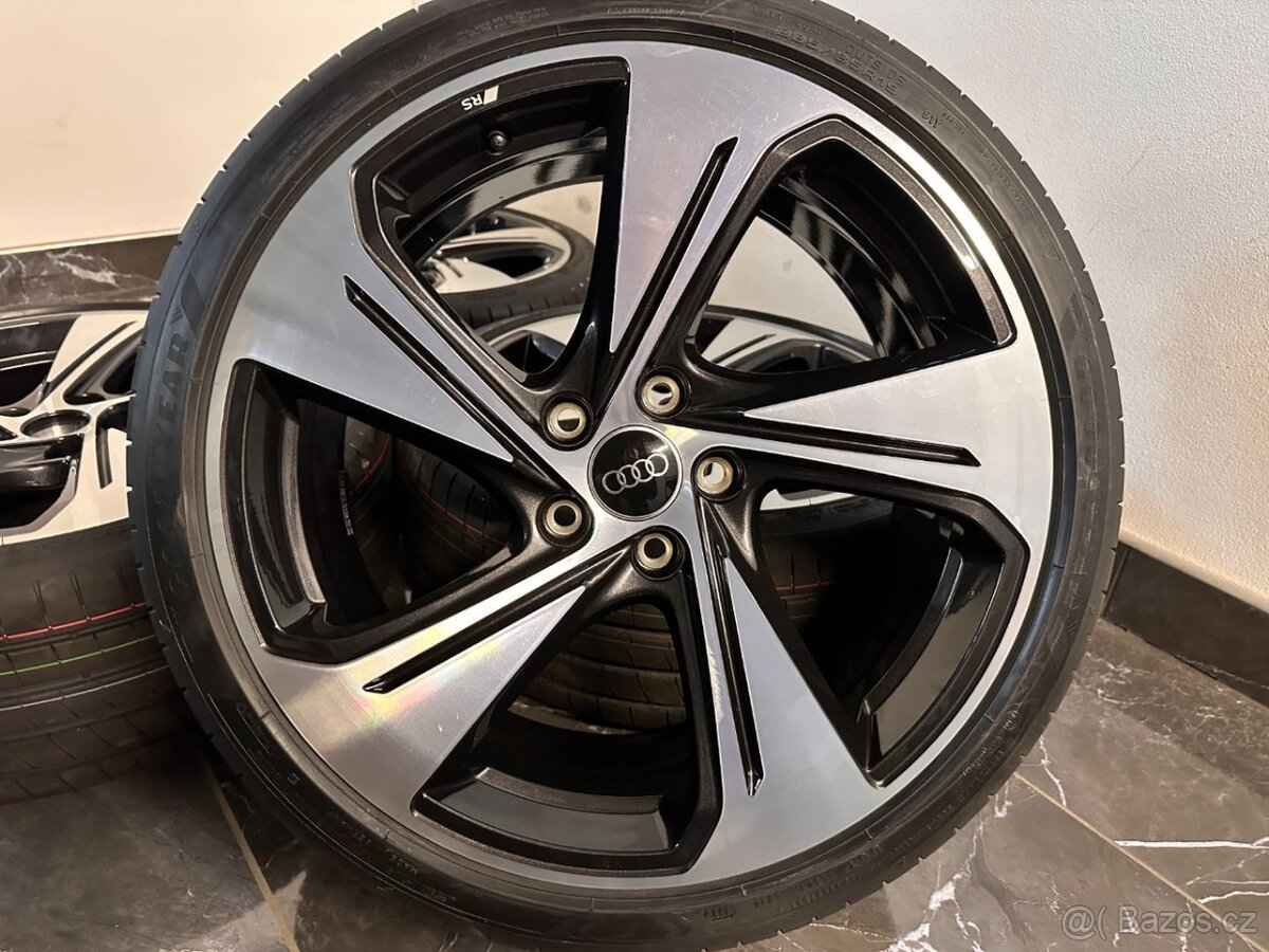 original audi a3 s3 r19 RS 8Y 8Y0601025CG letní - 9