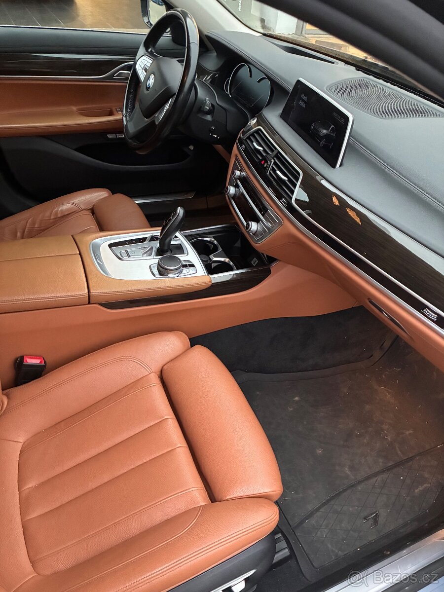 Bmw 730d xDrive. Bmw G11 servis jen orig BMW i výměna možná - 9