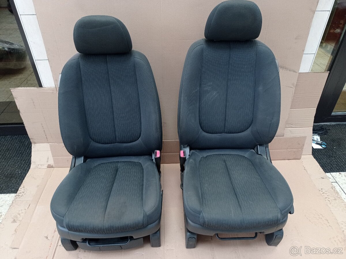 Kia Carens CRDi na díly - 9