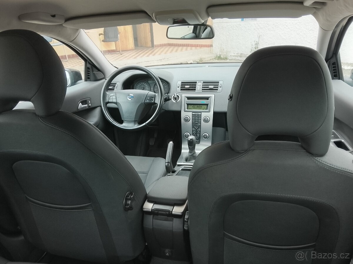 Volvo C30 1,6 Momentum - 9