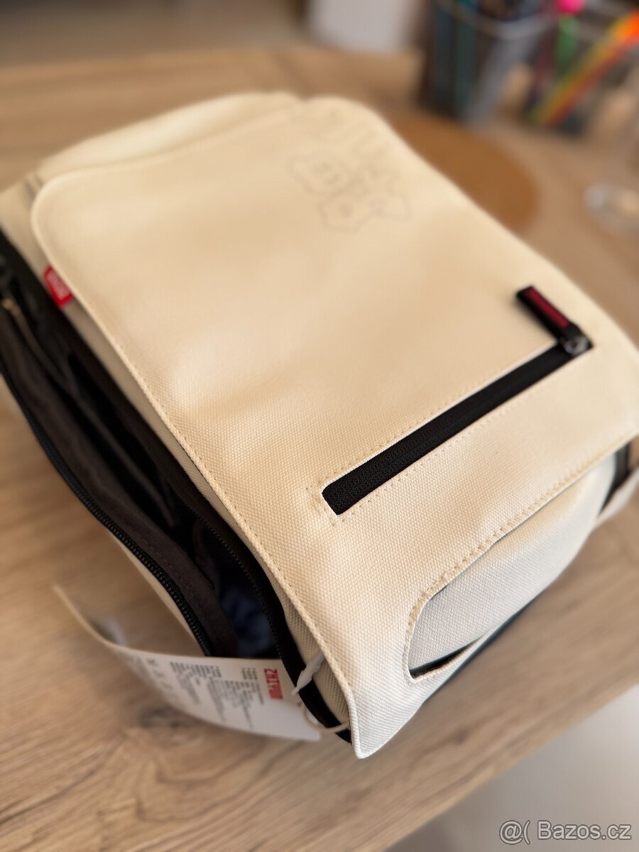 Prodam digitalni fotoaparat Sony ZV1 - 9