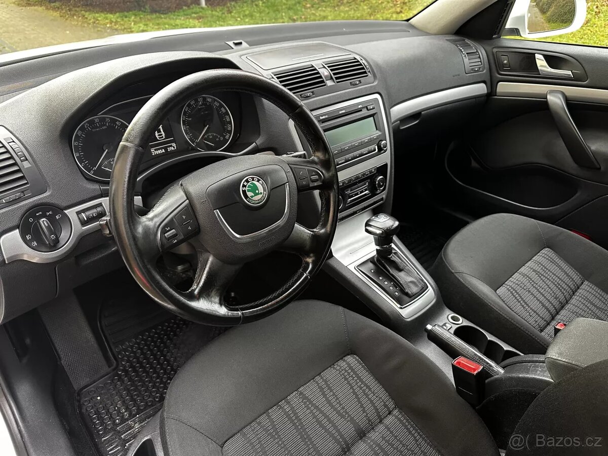 Škoda Octavia 2.0 TDI 103kW Combi DSG Face ALU Klima Tempo - 9
