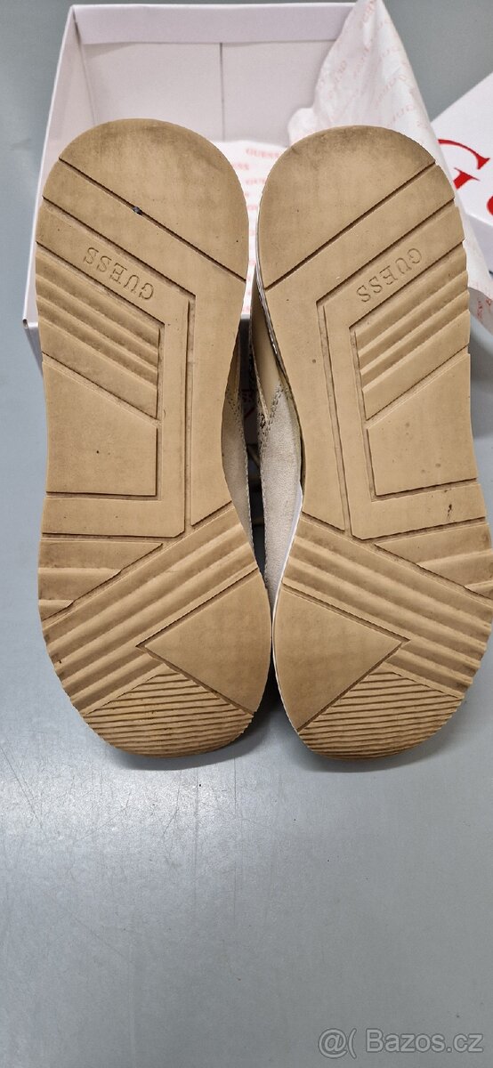 Dívčí-Dámská obuv GUESS ORIGINAL ,vel.40 - 9