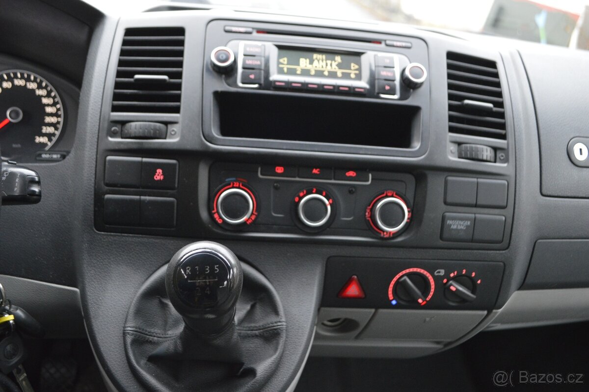 VW T5 Transporter 2.0 Tdi 75kw 8 míst - 9
