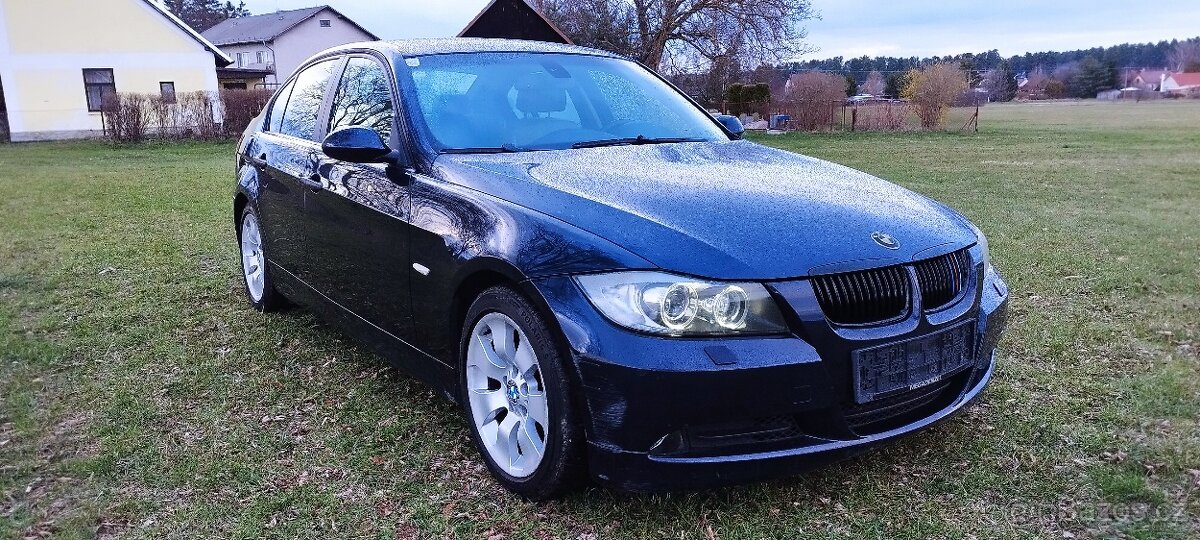 BMW E90 -320i -150 ps - 9