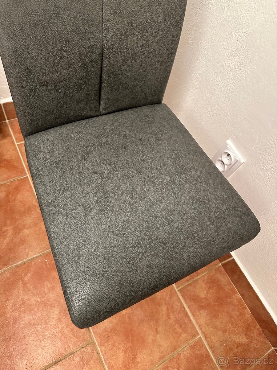 2 Koženkové židle - 9