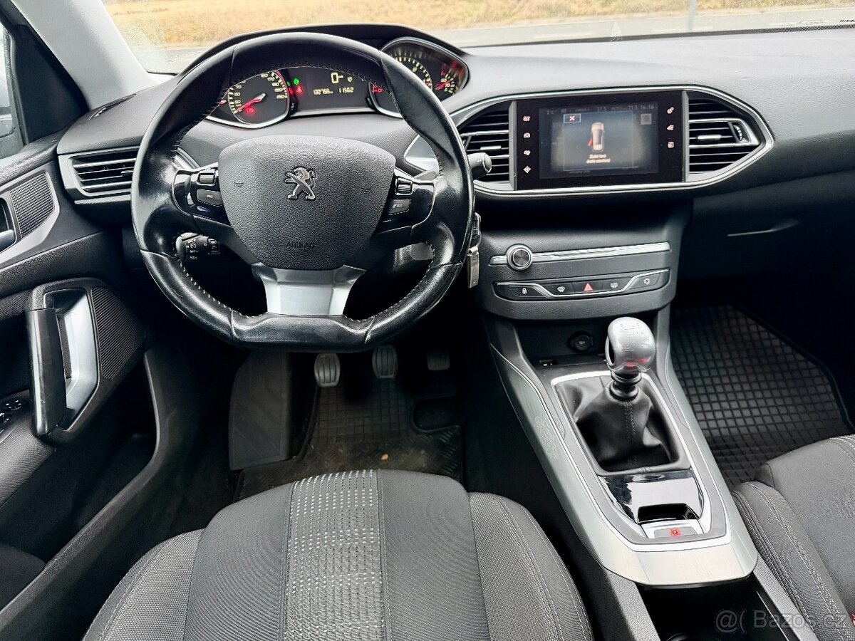 Peugeot 308SW Allure koup. ČR LED - 9