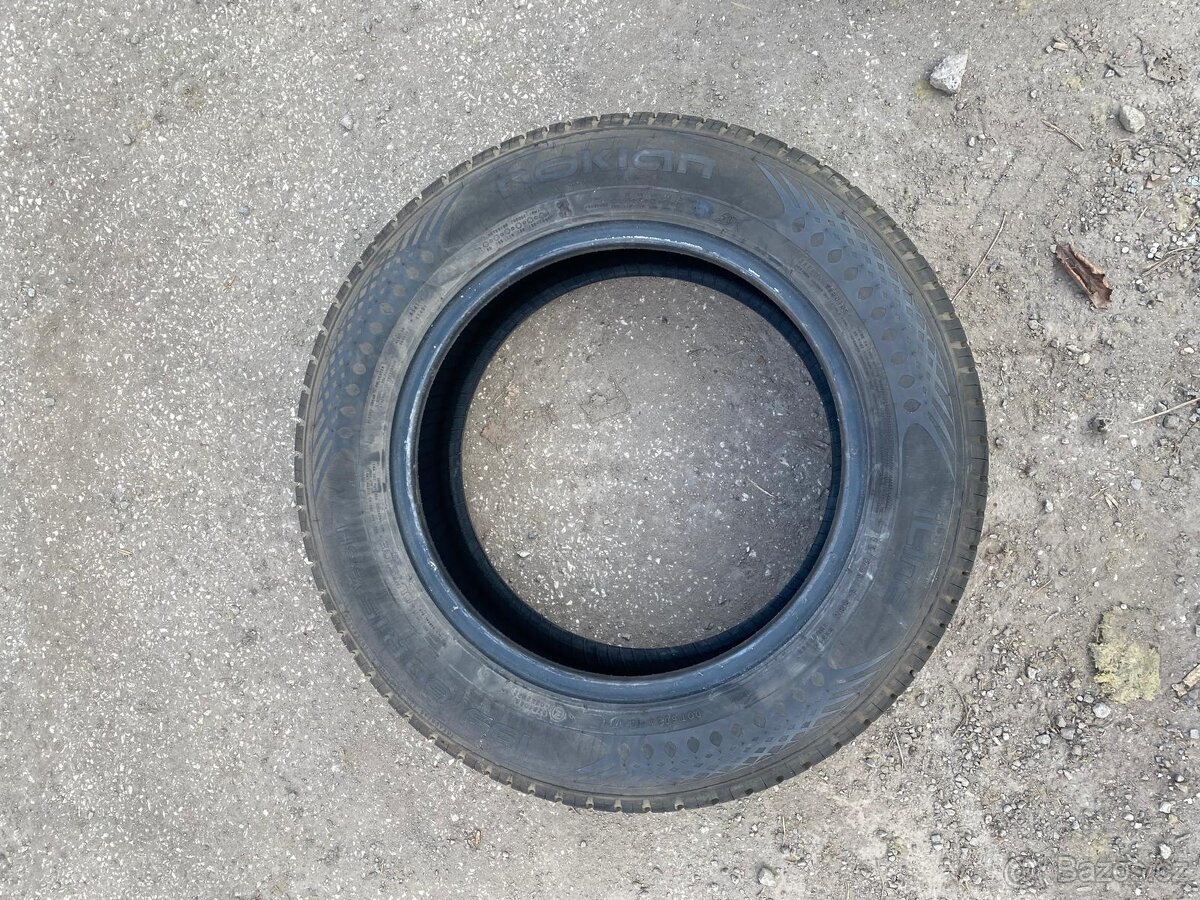 Letní pneu 195/60 R15 - 9