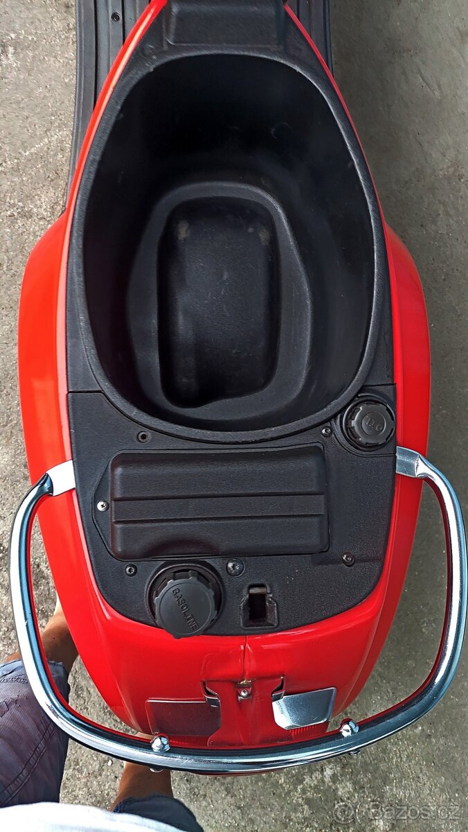 Vespa LX50 2T - 9
