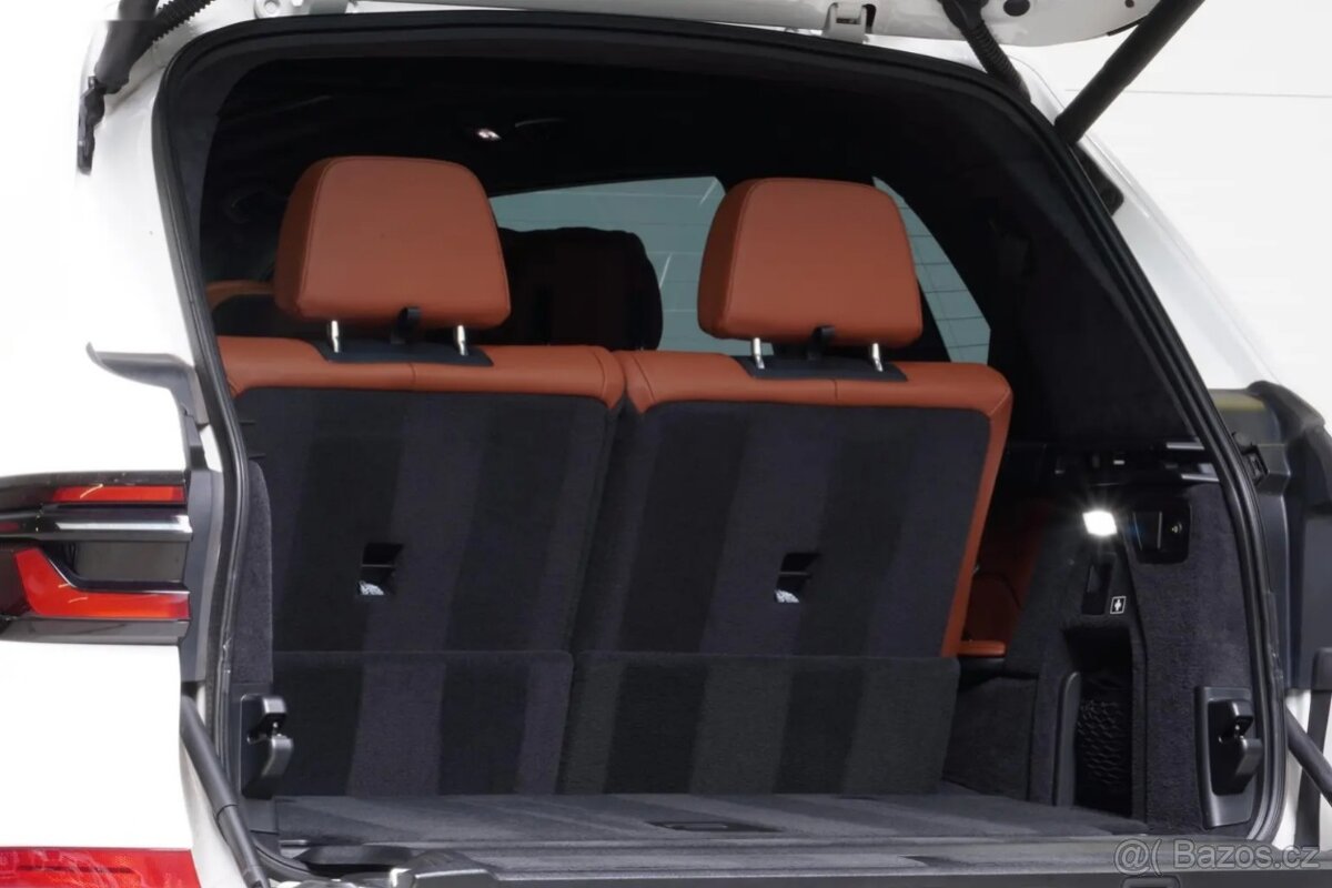 BMW X7, Xdrive40d,Mpaket,ČR,DPH,Tažné - 9