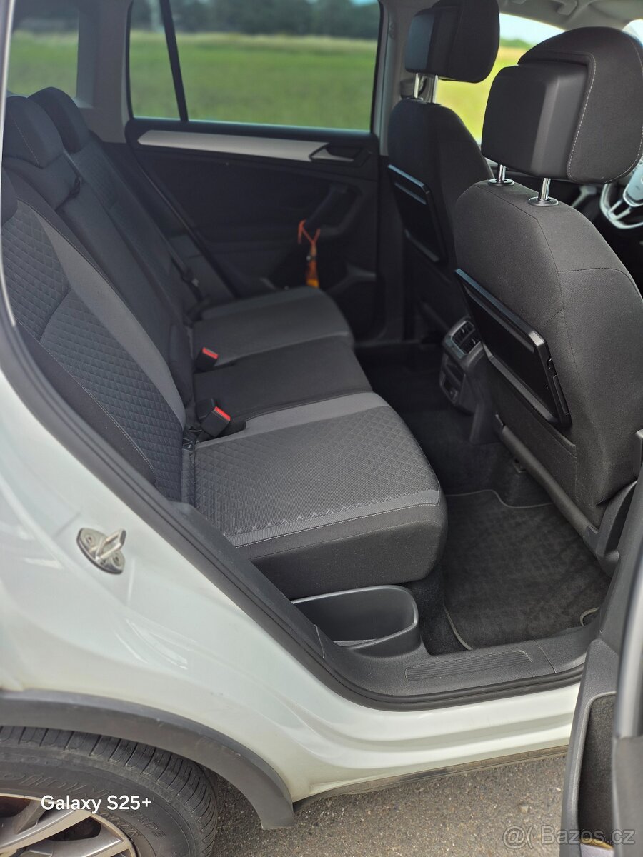 Volkswagen Tiguan - 9