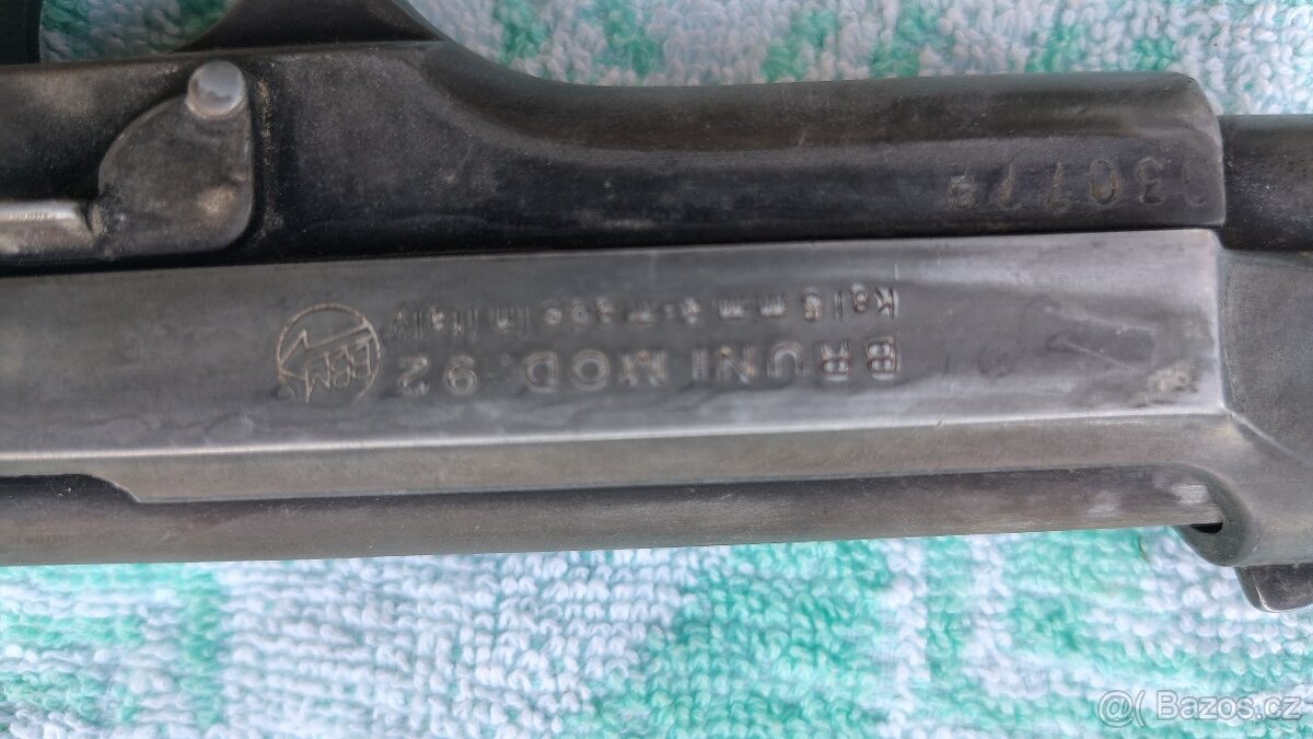 Plynová pistol - 9