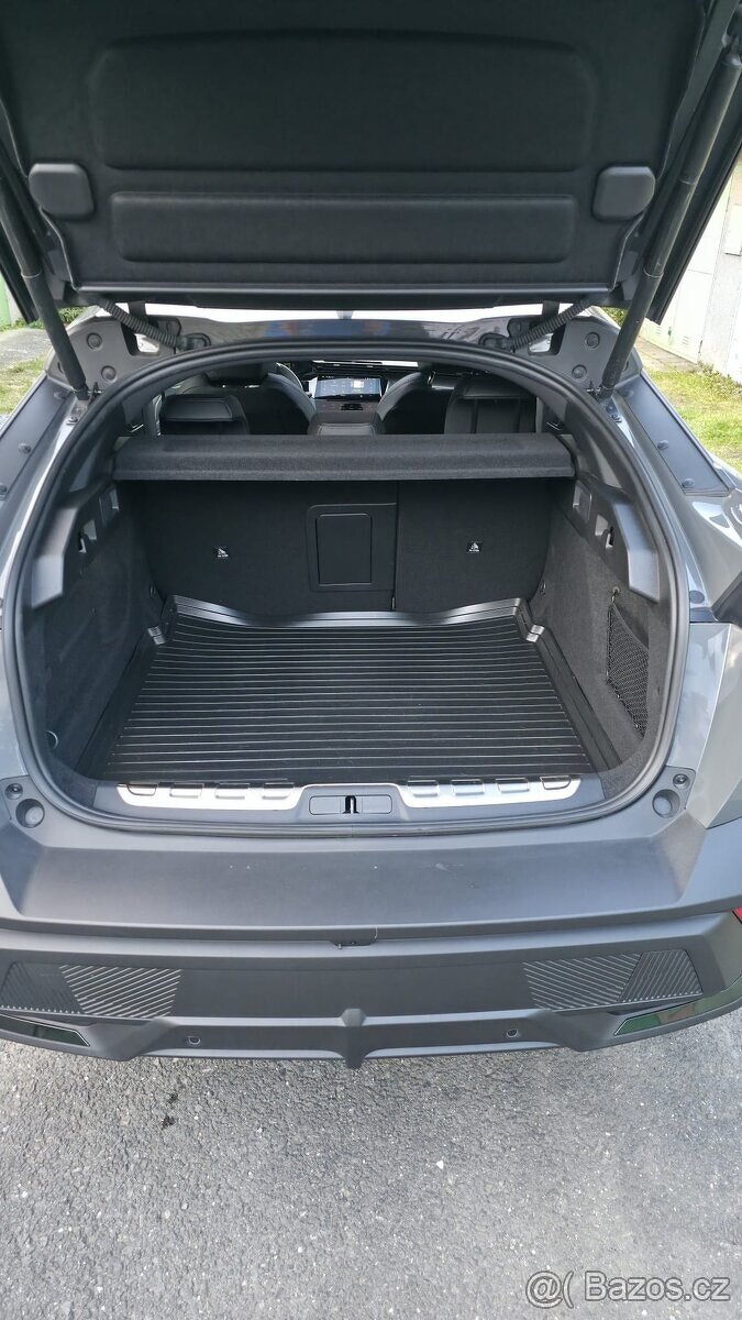 PEUGEOT 408 GT HYBRID - 9