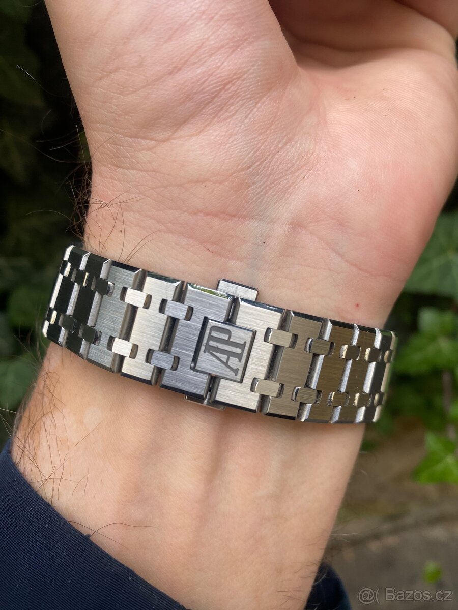 Audemars Piguet 15400ST - 9