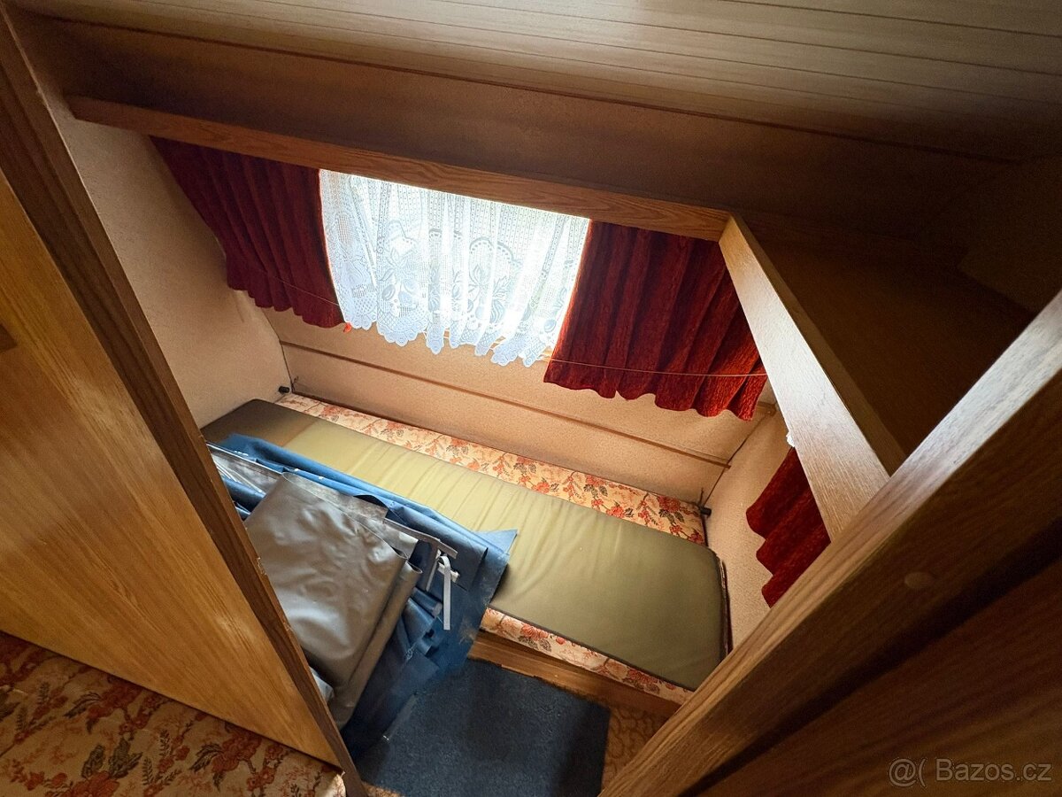 karavan Caravelair 440, BEZ TP, Předstan - 9