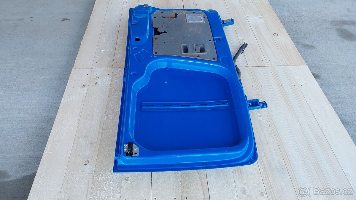 VW CRAFTER – ZADNÍ - 9