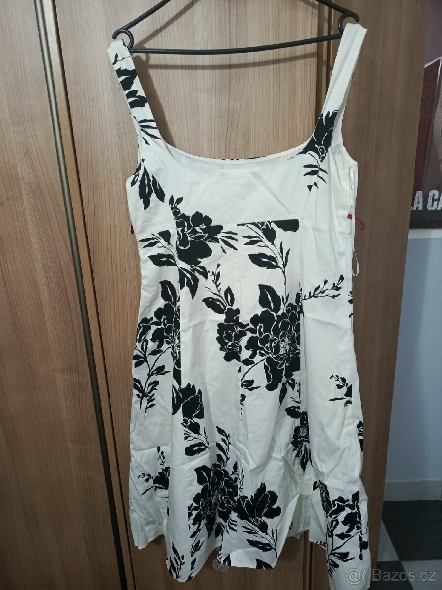 Dámské šaty cena za všechny - 9