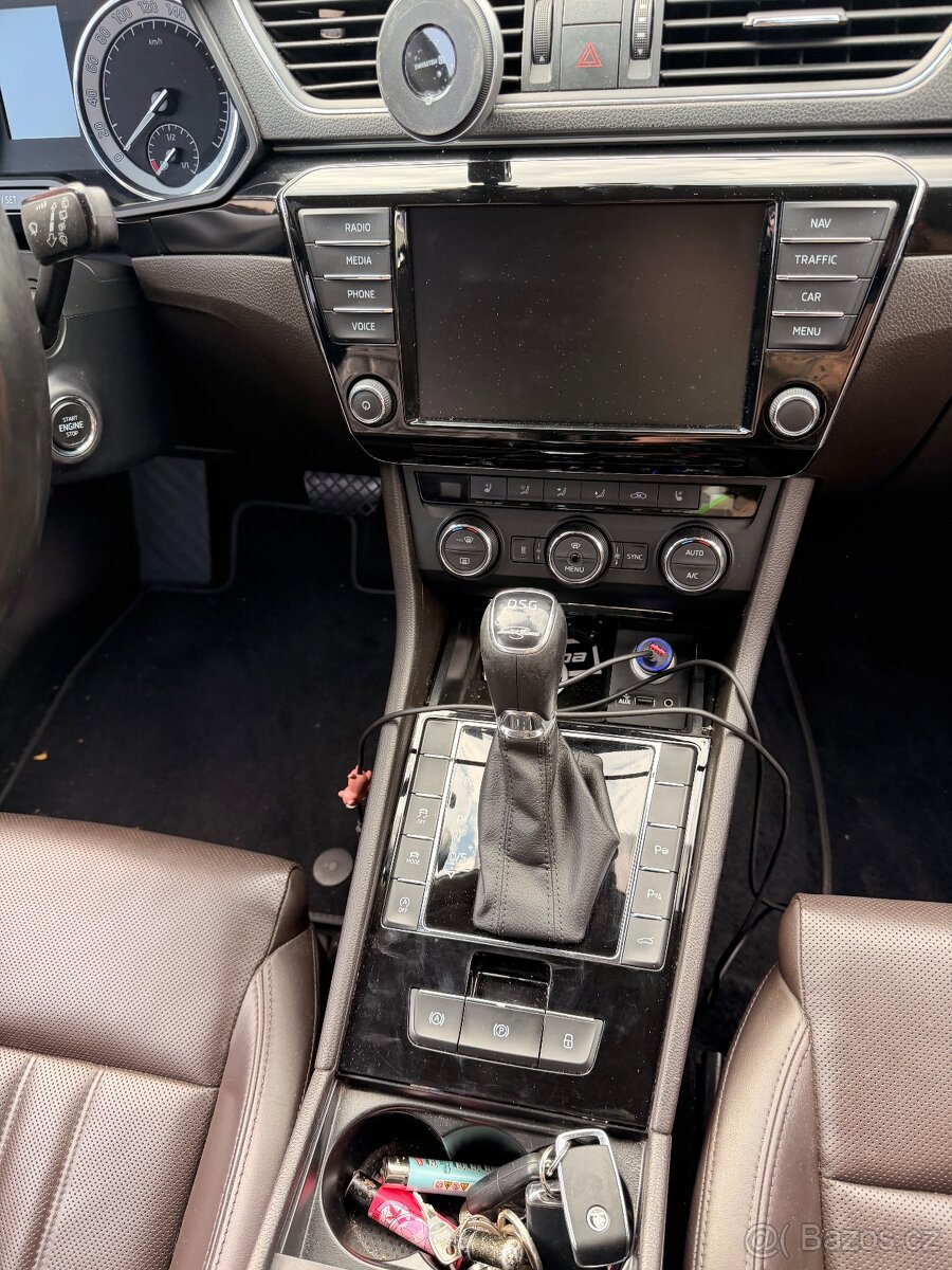 Š.Superb 3/4x4/140kw/L&K/TOP výbava - 9