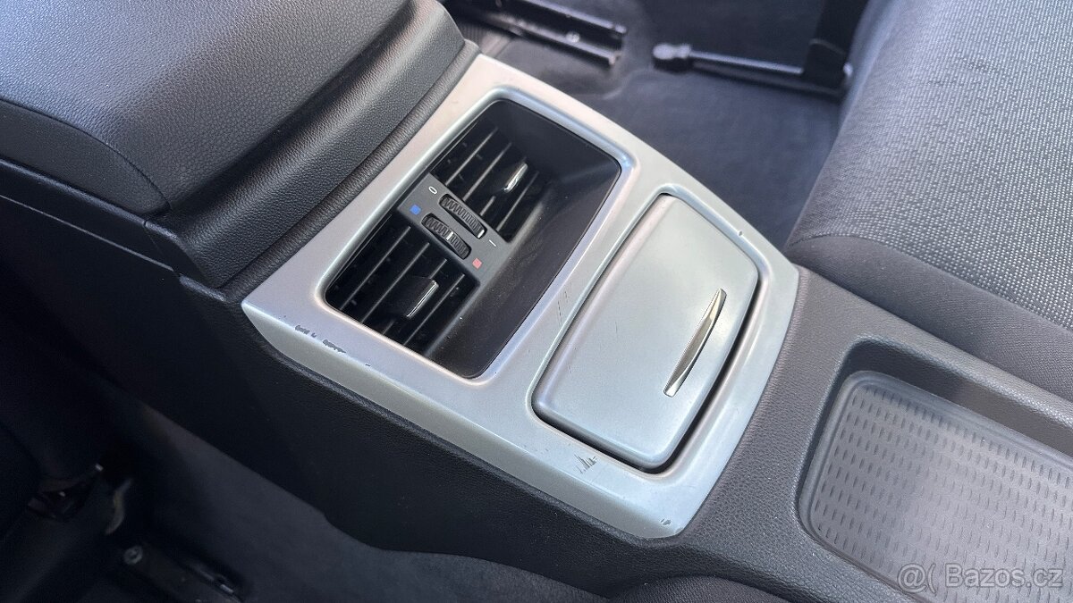 BMW e92 325xi N53B30a 160 kW manual - 9