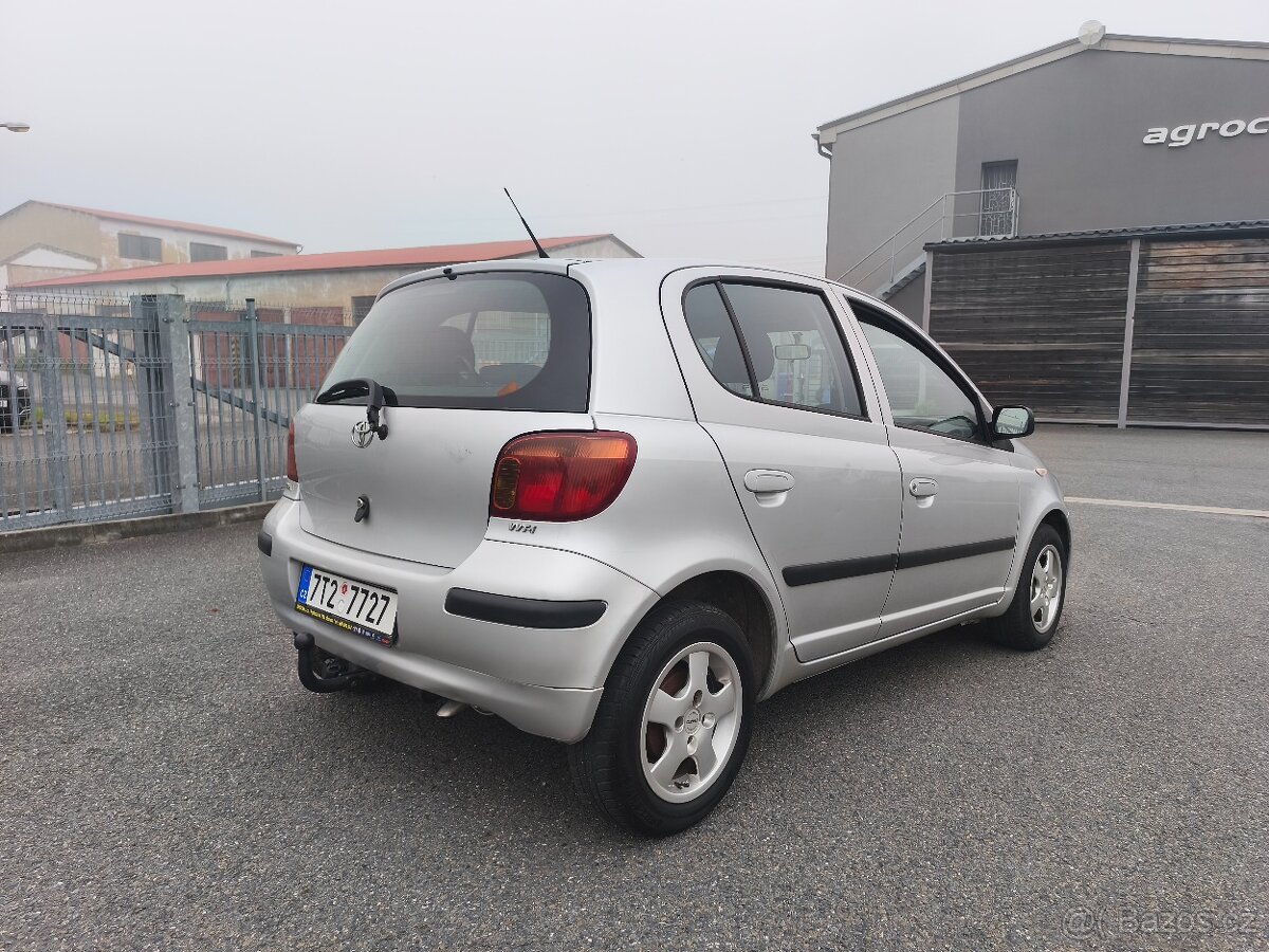 yaris 1.0 top stav - 9