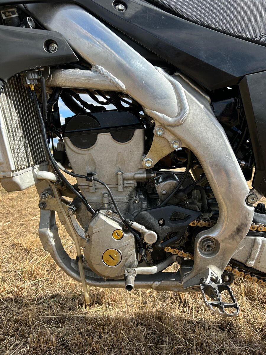 Kawasaki kx 250 - 9