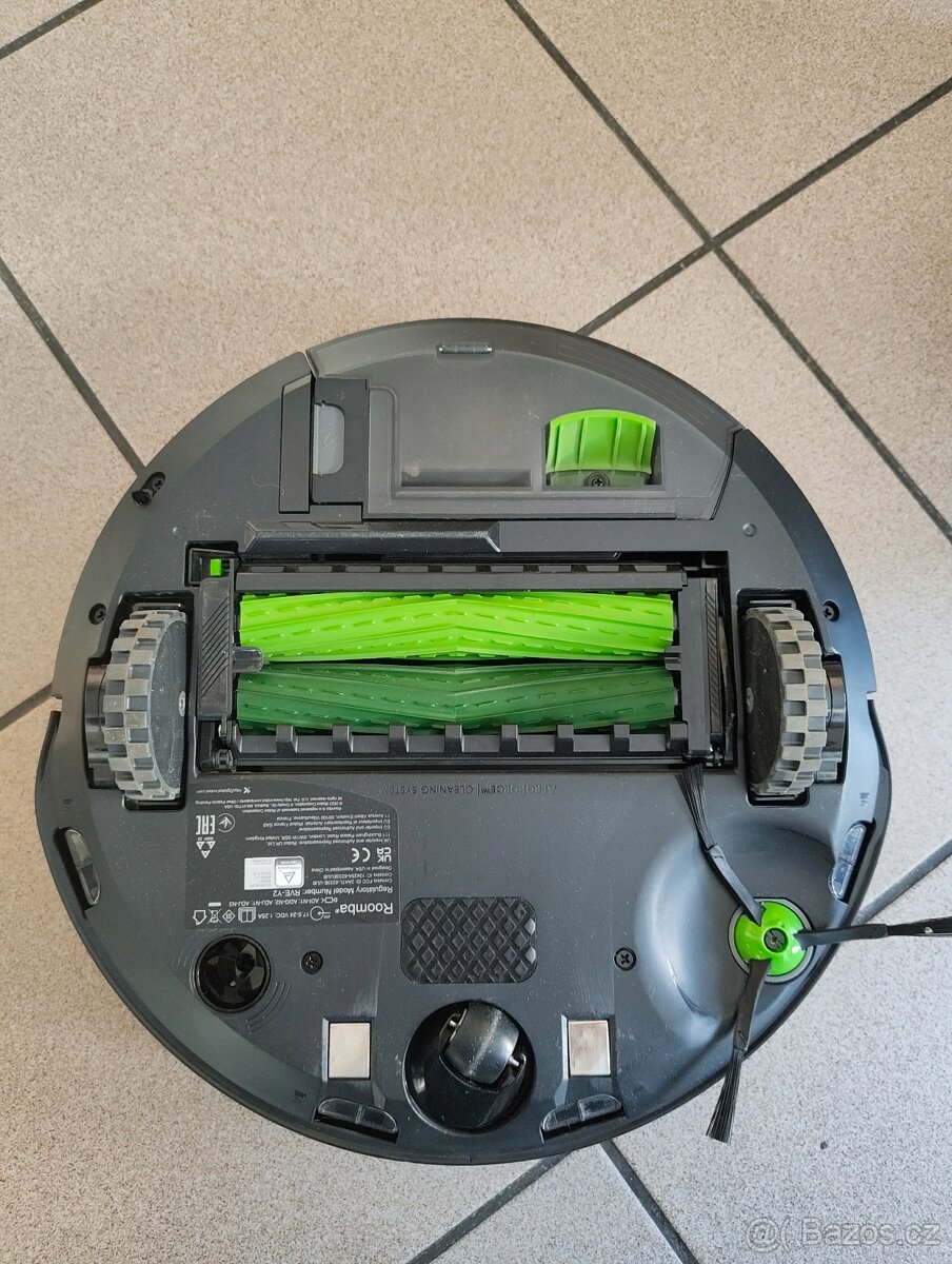 iRobot Roomba j9+ - 9