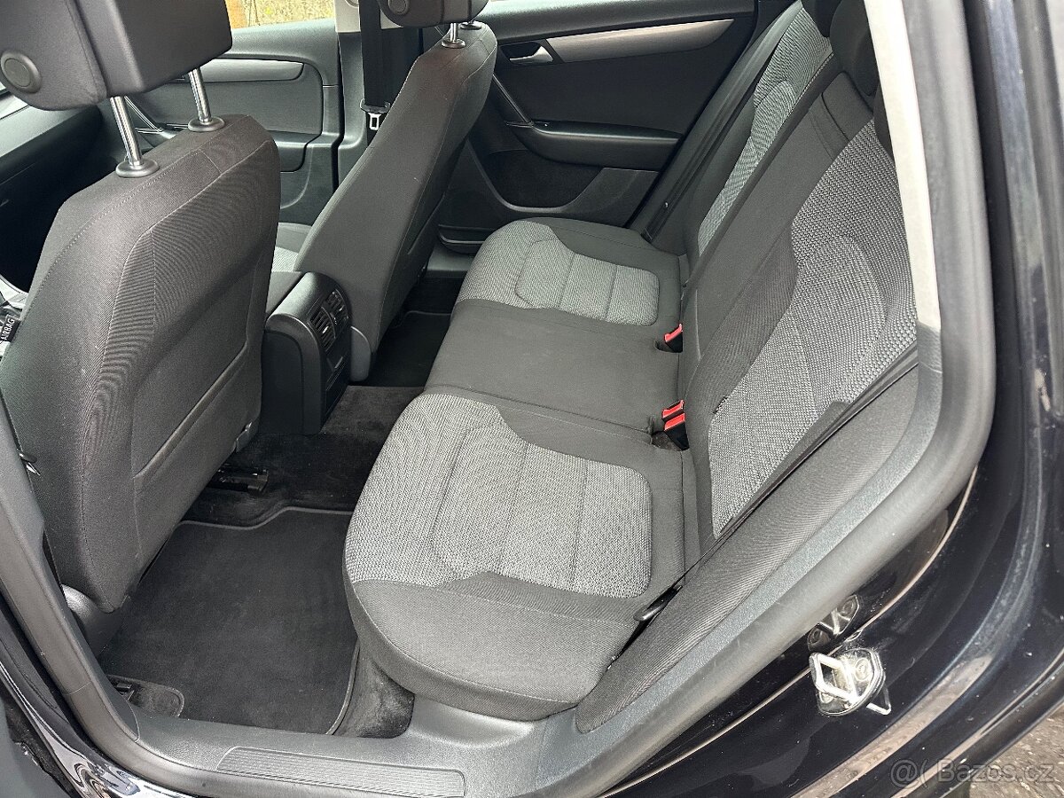Volkswagen Passat B7 2.0 TDI 103 kW AUTOMAT 2011 - 9