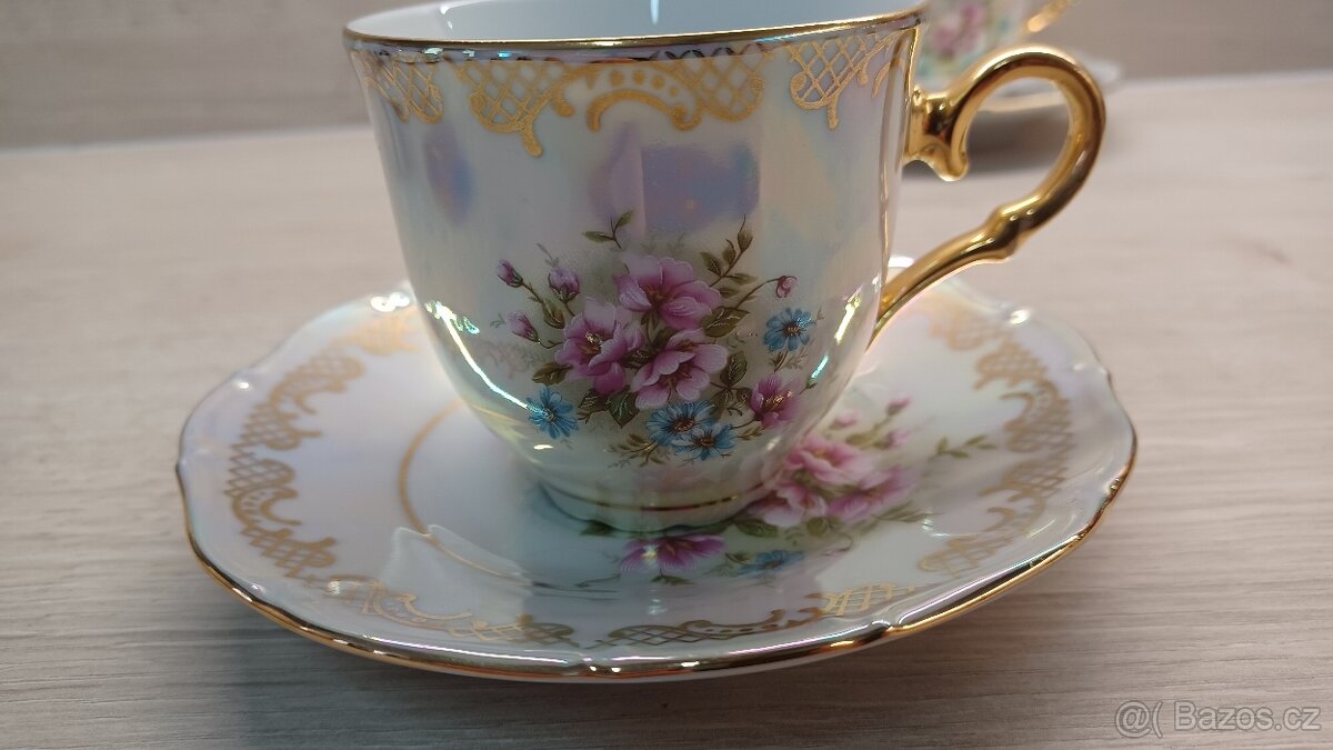 Sklo a porcelán - 9