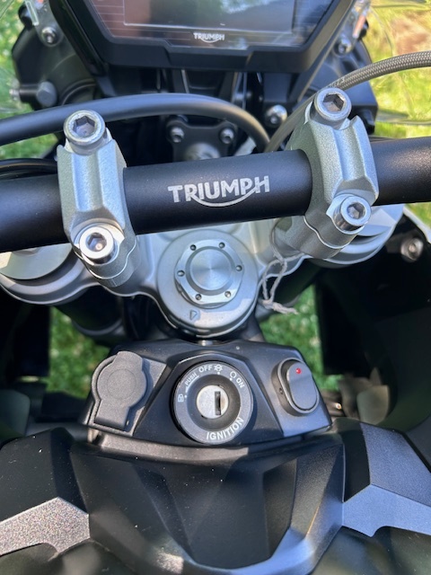 Triumph Tiger 800 XCx - 9