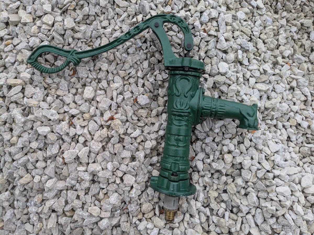 Dekorativní zdobená pumpa - 9