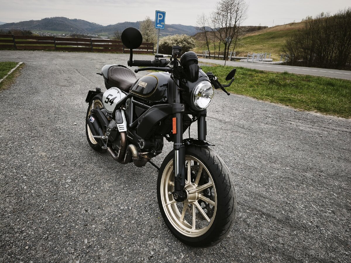 Ducati Scrambler Cafe Racer - 9
