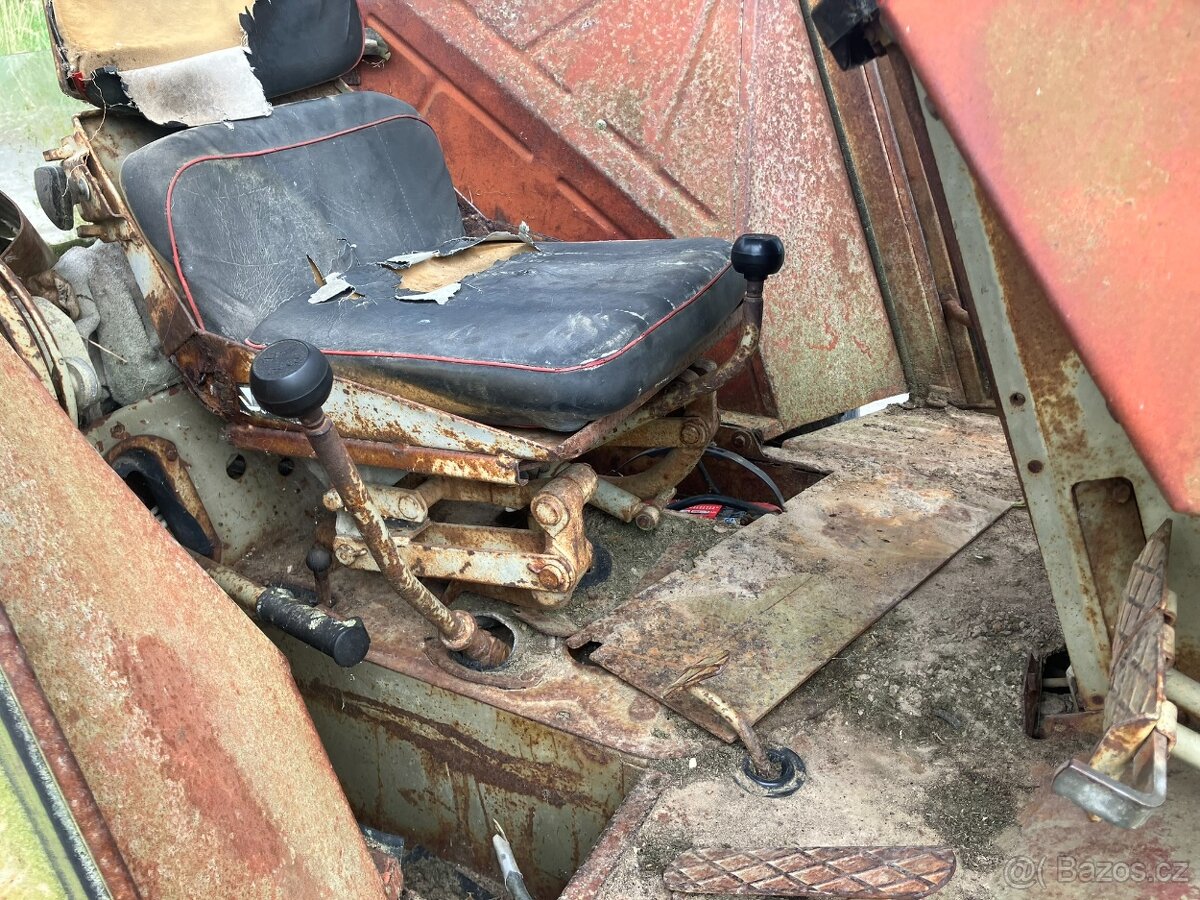 Zetor 8045 Crystal levný traktor - 9