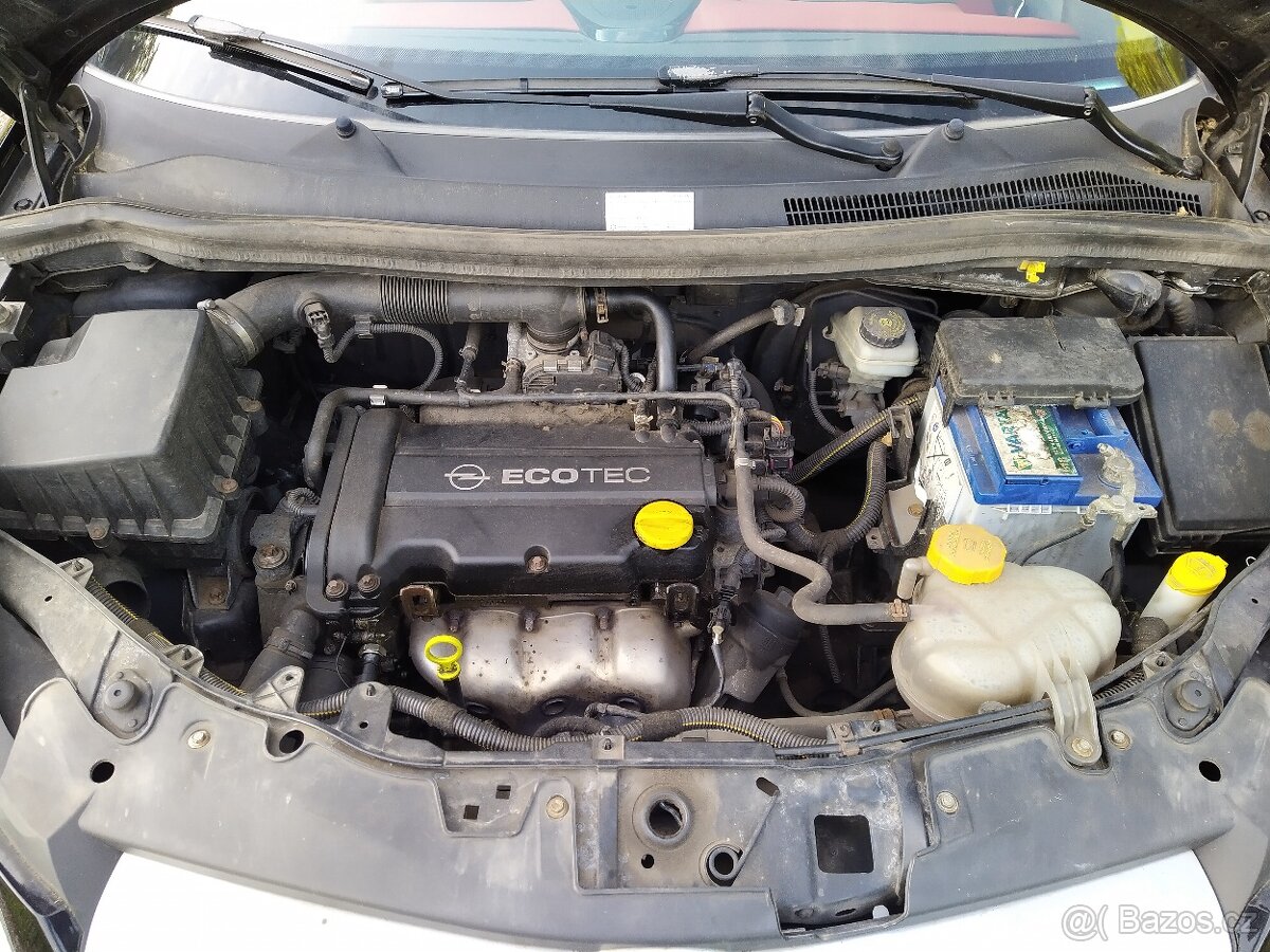 Opel Corsa 1.2 - 9
