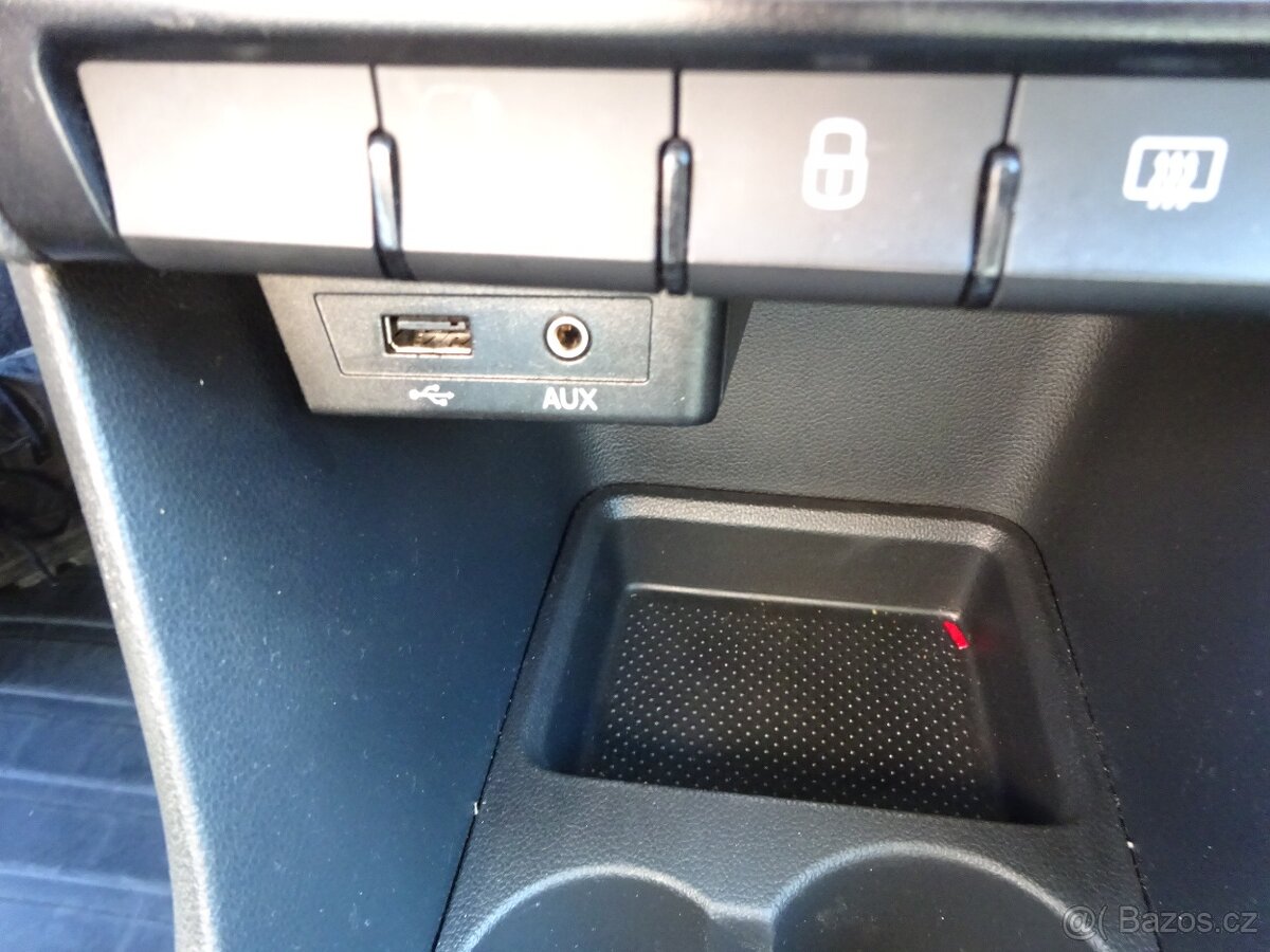 Škoda Rapid 1.0 TSI r.v.2017( 81kw) 6 rychlostí stk:8/2027 - 9