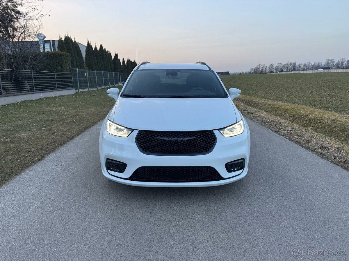 CHRYSLER PACIFICA Sport 2021 - VÝRAZNĚ ZLEVNĚNO - 9