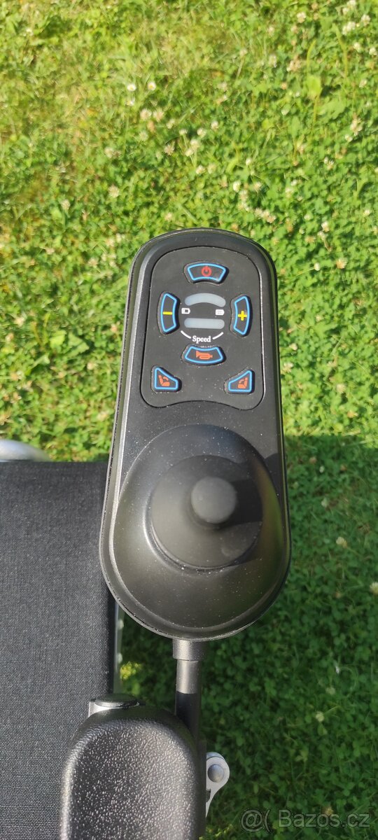 Invalidní vozík EROUTE 8000R - 9