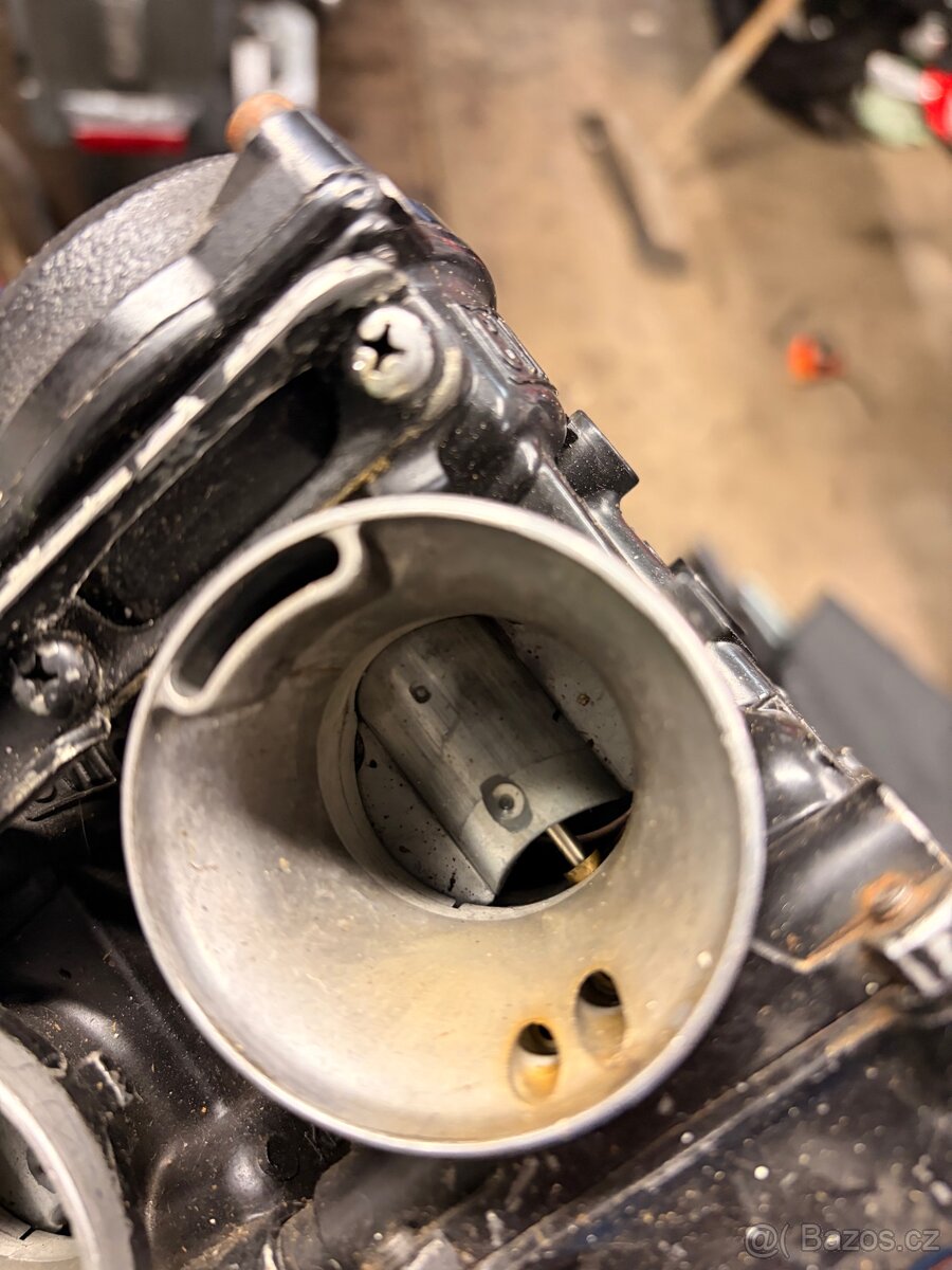 Kawasaki Gpz 900 - 9