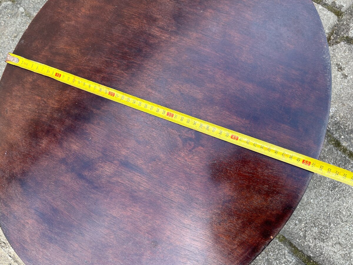 Starožitný nábytek - stolek oválný vyřezávaný - 9