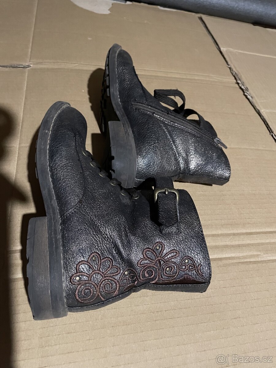 Různé druhy bot-vel. 35-36 - 9