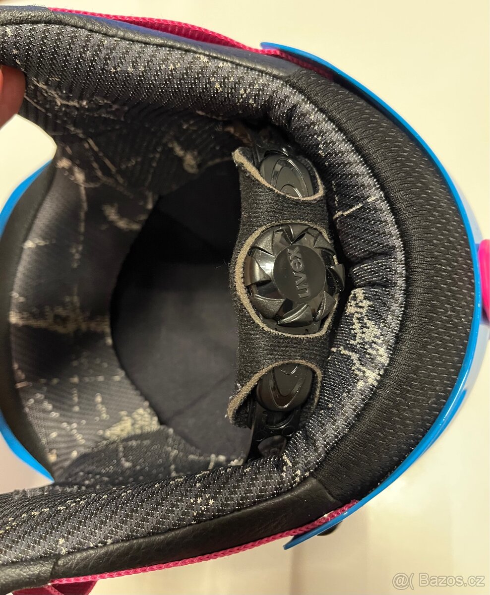 Dětská (dívčí) lyžařská helma UVEX, vel. 52-55 - 9