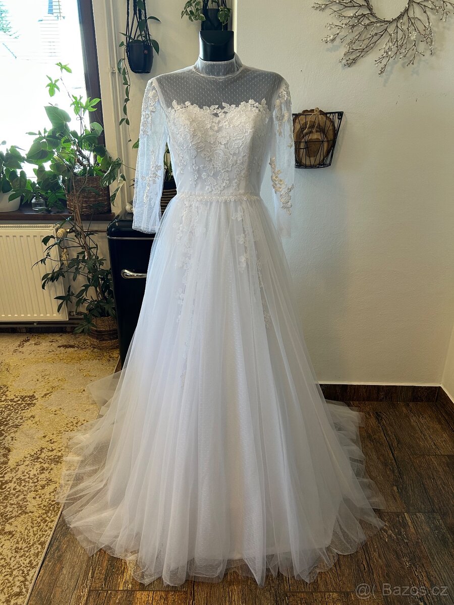Nové svatební šaty, víc druhů - 9
