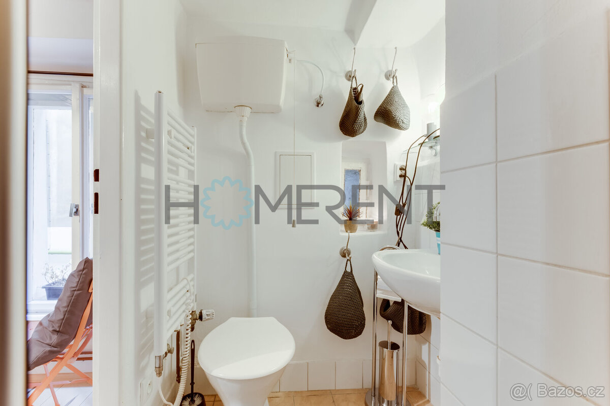 Útulný byt 1+1 s kouzlem staré Prahy – Malostranské náměstí - 9